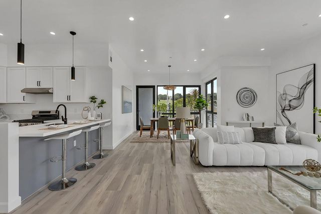 889 McLellan Drive 210, South San Francisco, CA 94080