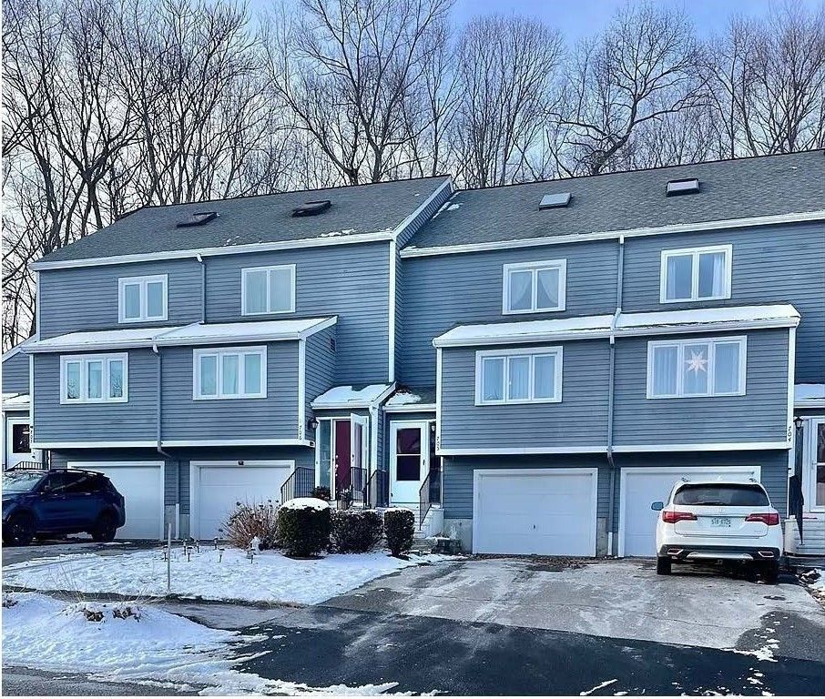 31 Blithewood Ave 705, Worcester, MA 01604