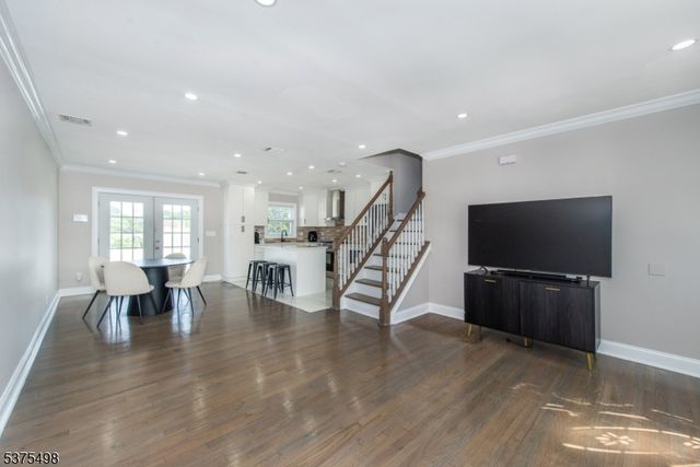 54 Rutan Rd, Belleville Twp., NJ 07109