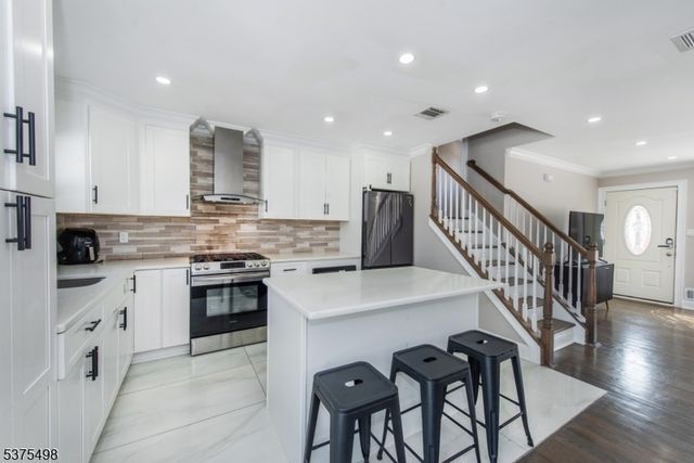 54 Rutan Rd, Belleville Twp., NJ 07109