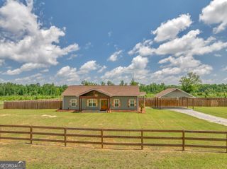 1354 Lakeway Road, East Dublin, GA 31027