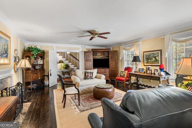 34 E 50th Street, Savannah, GA 31405