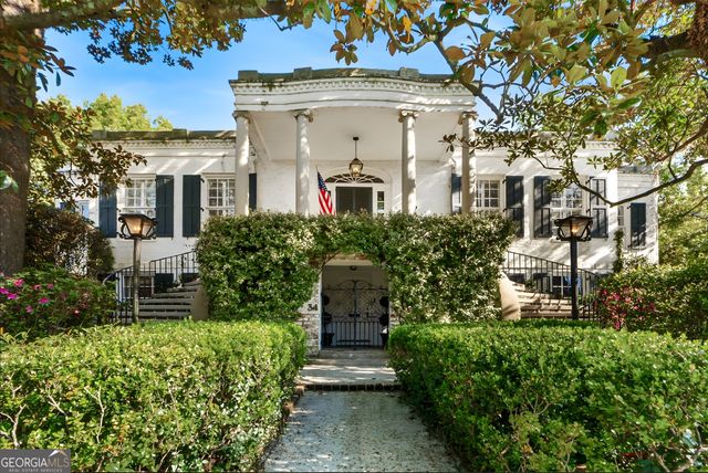 34 E 50th Street, Savannah, GA 31405