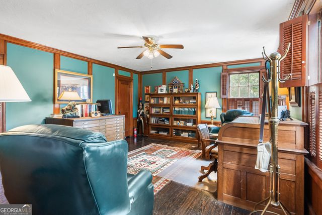 34 E 50th Street, Savannah, GA 31405