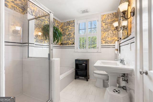 34 E 50th Street, Savannah, GA 31405