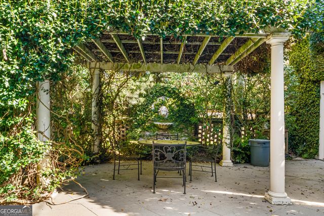 34 E 50th Street, Savannah, GA 31405