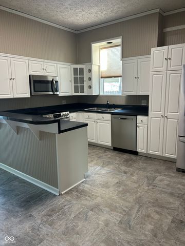 290 S Jefferson Street, Martinsville, IN 46151