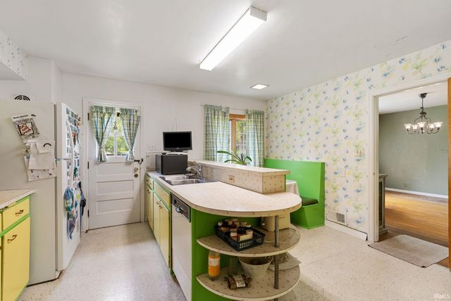 1502 Hawthorn Road, Fort Wayne, IN 46802