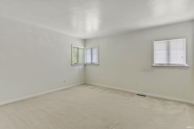 1502 Hawthorn Road, Fort Wayne, IN 46802