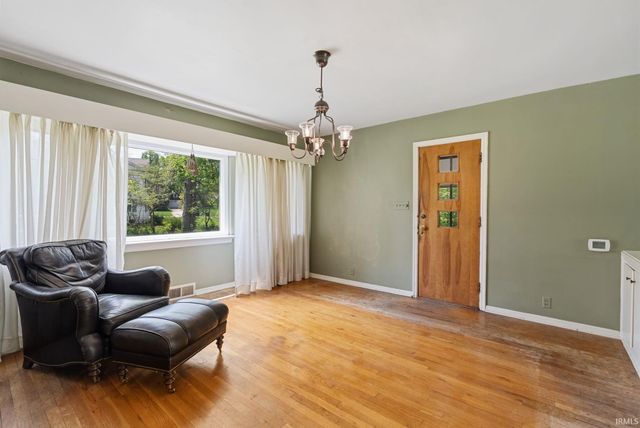 1502 Hawthorn Road, Fort Wayne, IN 46802