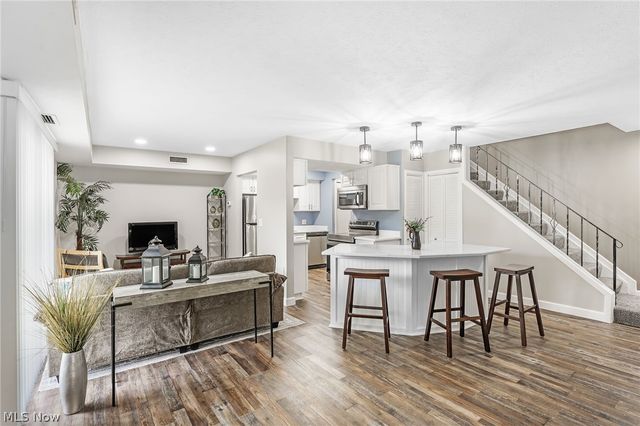 10364 Independence Drive 19C, North Royalton, OH 44133