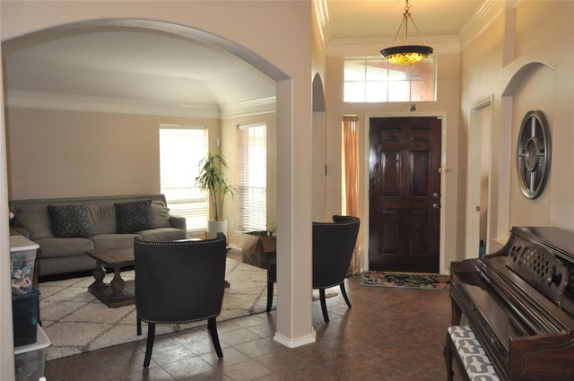 415 S Sterling Heights Lane, Houston, TX 77094