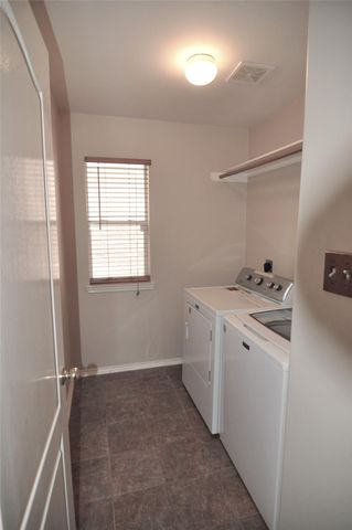 415 S Sterling Heights Lane, Houston, TX 77094