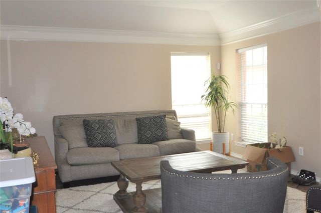 415 S Sterling Heights Lane, Houston, TX 77094