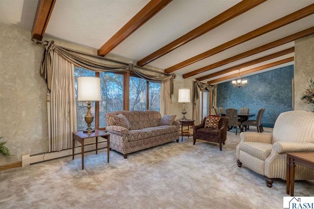 27 Capri Drive, Mankato, MN 56001