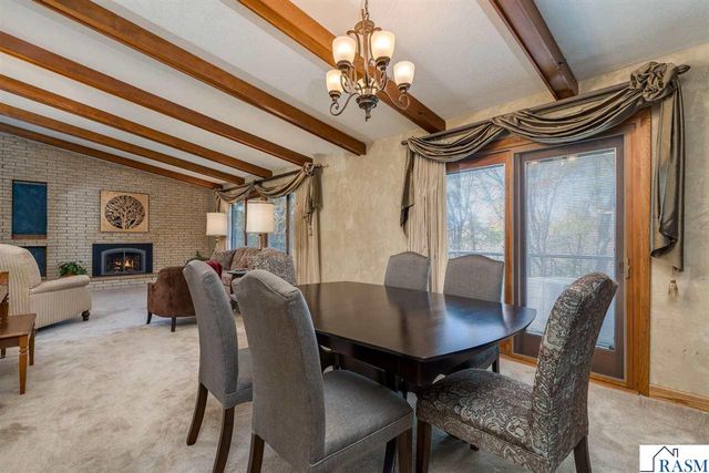 27 Capri Drive, Mankato, MN 56001