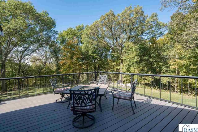 27 Capri Drive, Mankato, MN 56001