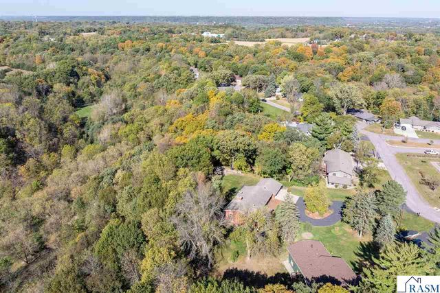 27 Capri Drive, Mankato, MN 56001