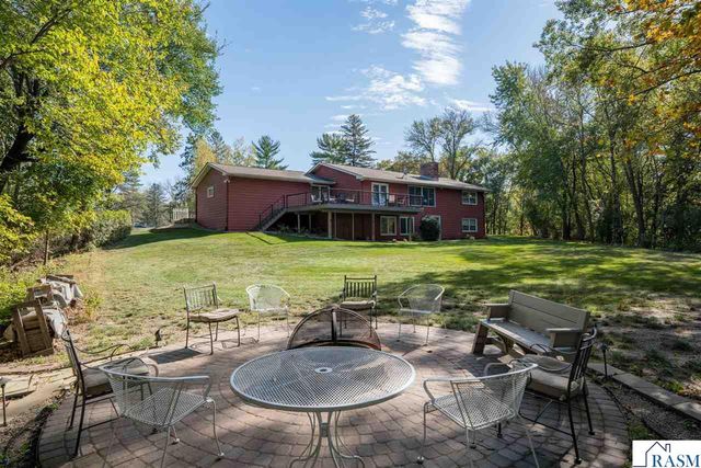 27 Capri Drive, Mankato, MN 56001