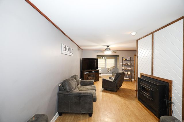 2215 GWIN LANE, Benton, AR 72019