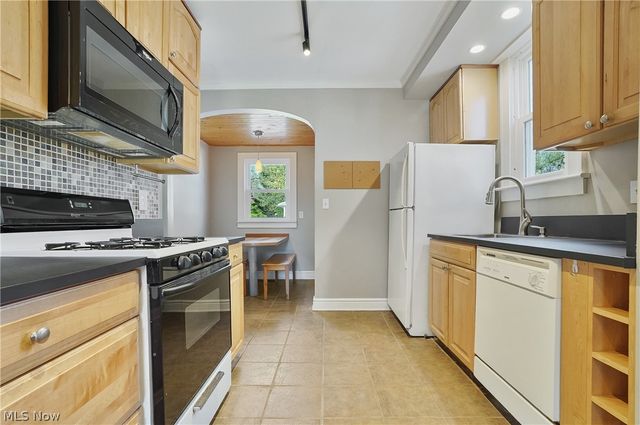 1620 Maple Road, Cleveland Heights, OH 44121