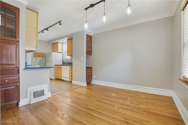 1620 Maple Road, Cleveland Heights, OH 44121