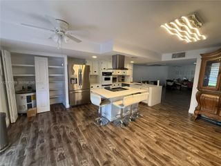 2606 NE 10 ST 2606, Hallandale Beach, FL 33009
