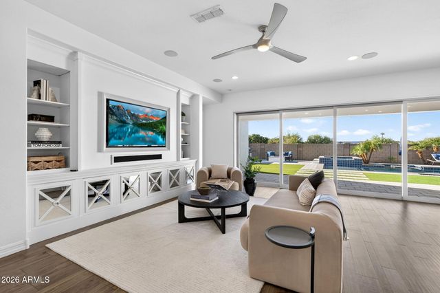 1880 E ASTER Place, Chandler, AZ 85286