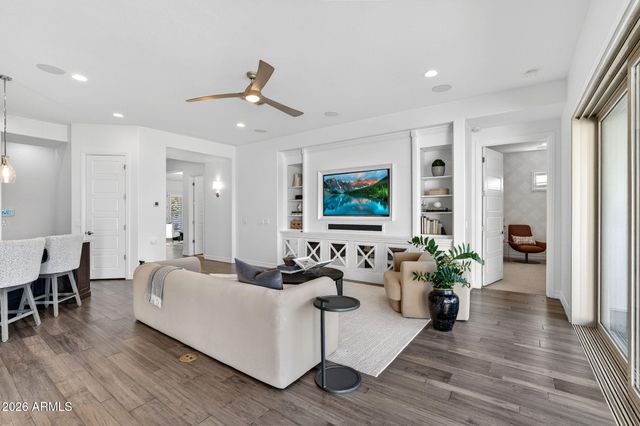 1880 E ASTER Place, Chandler, AZ 85286
