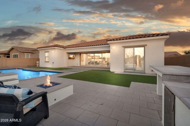 1880 E ASTER Place, Chandler, AZ 85286