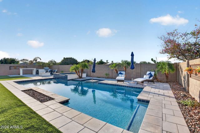 1880 E ASTER Place, Chandler, AZ 85286