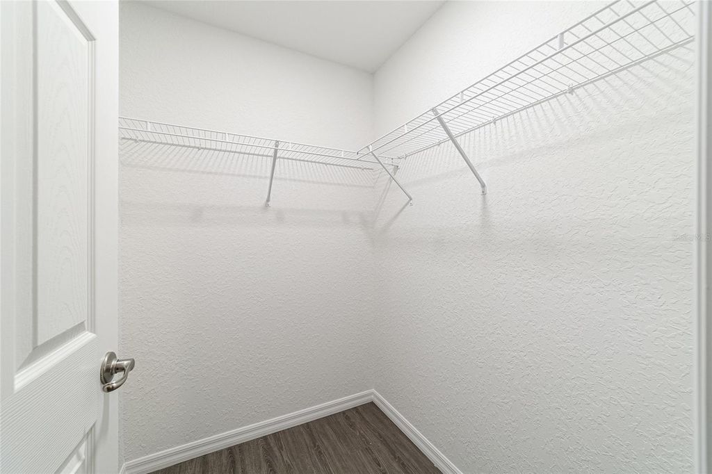 Image 34 of property listing at 14317 SE 27TH COURT, Summerfield, FL 34491