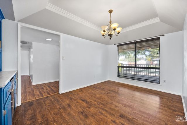 13305 Frenchglen Avenue, Bakersfield, CA 93314