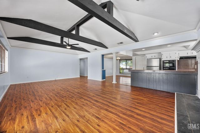 13305 Frenchglen Avenue, Bakersfield, CA 93314