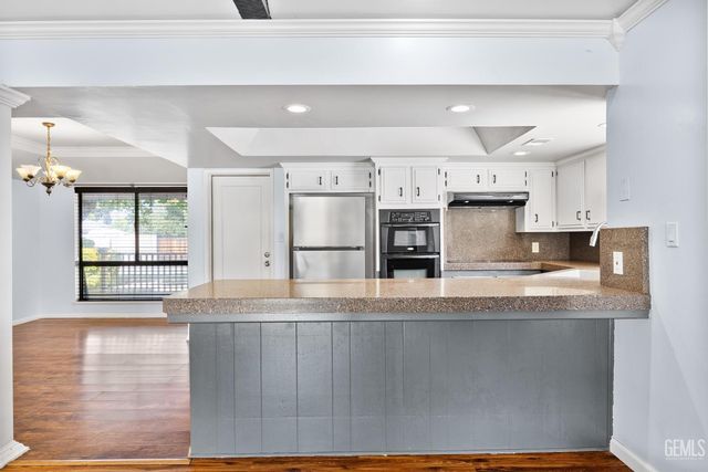 13305 Frenchglen Avenue, Bakersfield, CA 93314