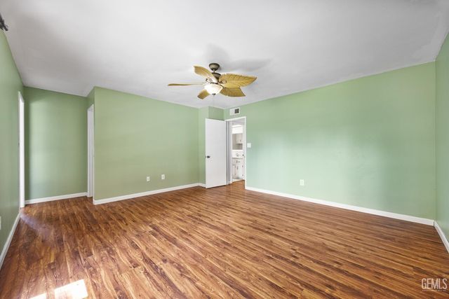 13305 Frenchglen Avenue, Bakersfield, CA 93314