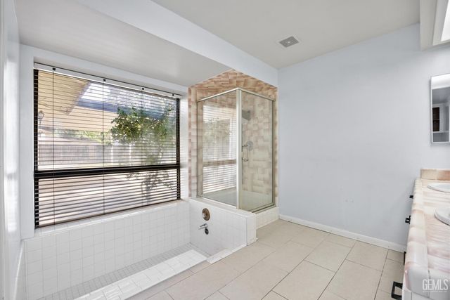 13305 Frenchglen Avenue, Bakersfield, CA 93314