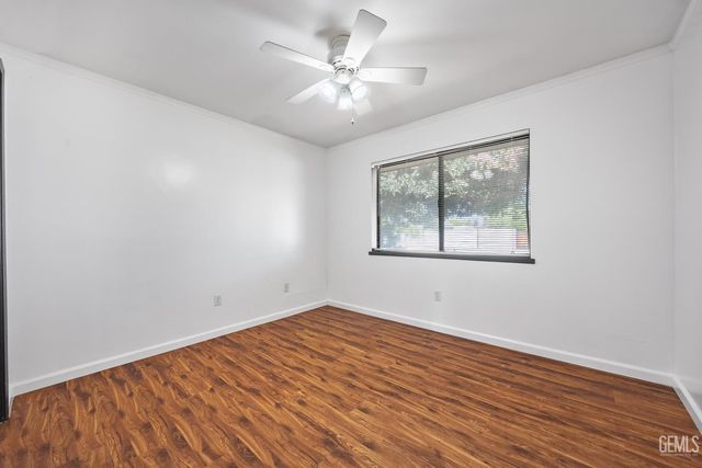 13305 Frenchglen Avenue, Bakersfield, CA 93314