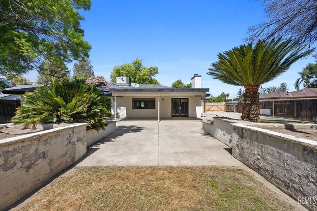 13305 Frenchglen Avenue, Bakersfield, CA 93314