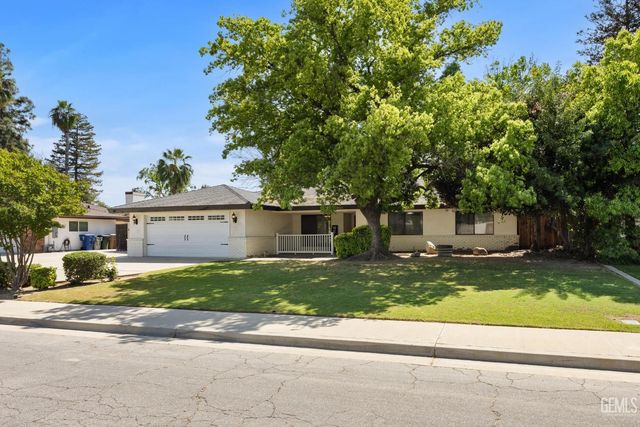 13305 Frenchglen Avenue, Bakersfield, CA 93314