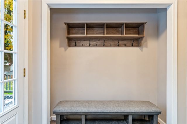 46 Country Lane, Penfield, NY 14526