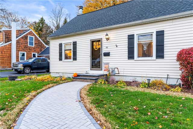 46 Country Lane, Penfield, NY 14526