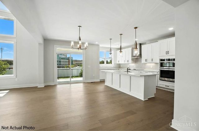 6379 Kugler Mill Road, Sycamore Twp, OH 45236