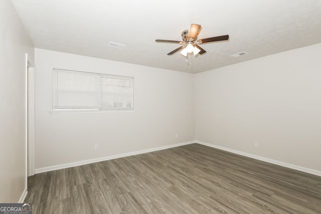 9319 Forest Knoll Drive, Jonesboro, GA 30238