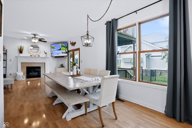 1020 Sunset Bay, Cicero, IN 46034
