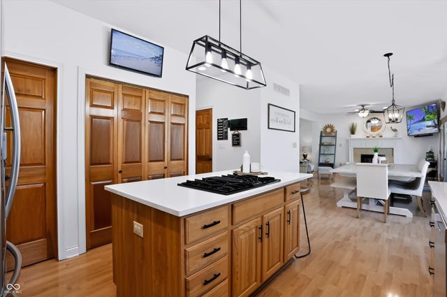 1020 Sunset Bay, Cicero, IN 46034