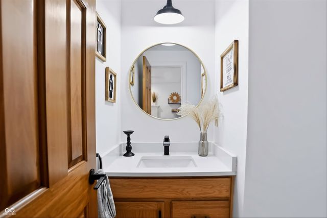 1020 Sunset Bay, Cicero, IN 46034