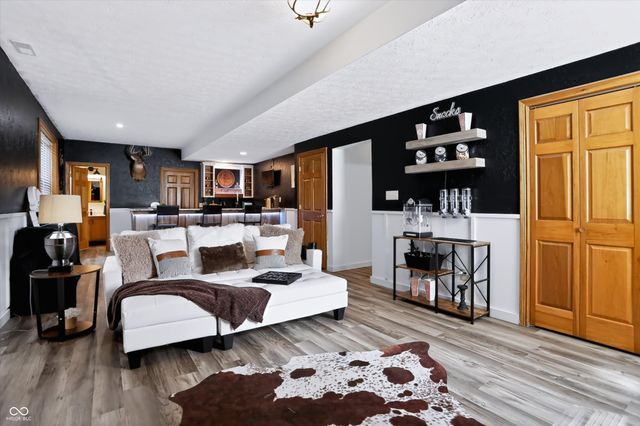 1020 Sunset Bay, Cicero, IN 46034