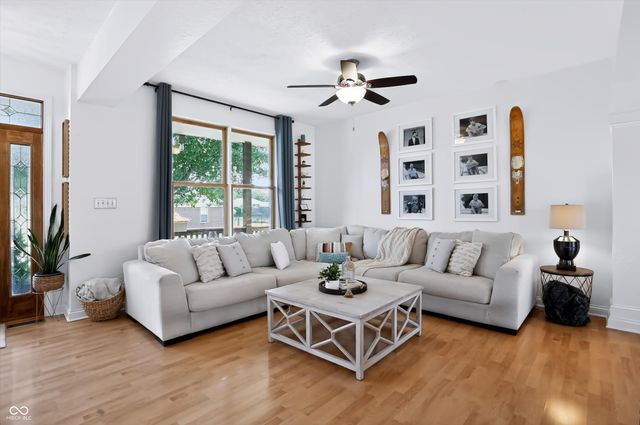 1020 Sunset Bay, Cicero, IN 46034