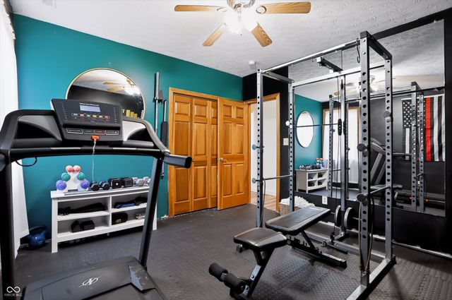 1020 Sunset Bay, Cicero, IN 46034